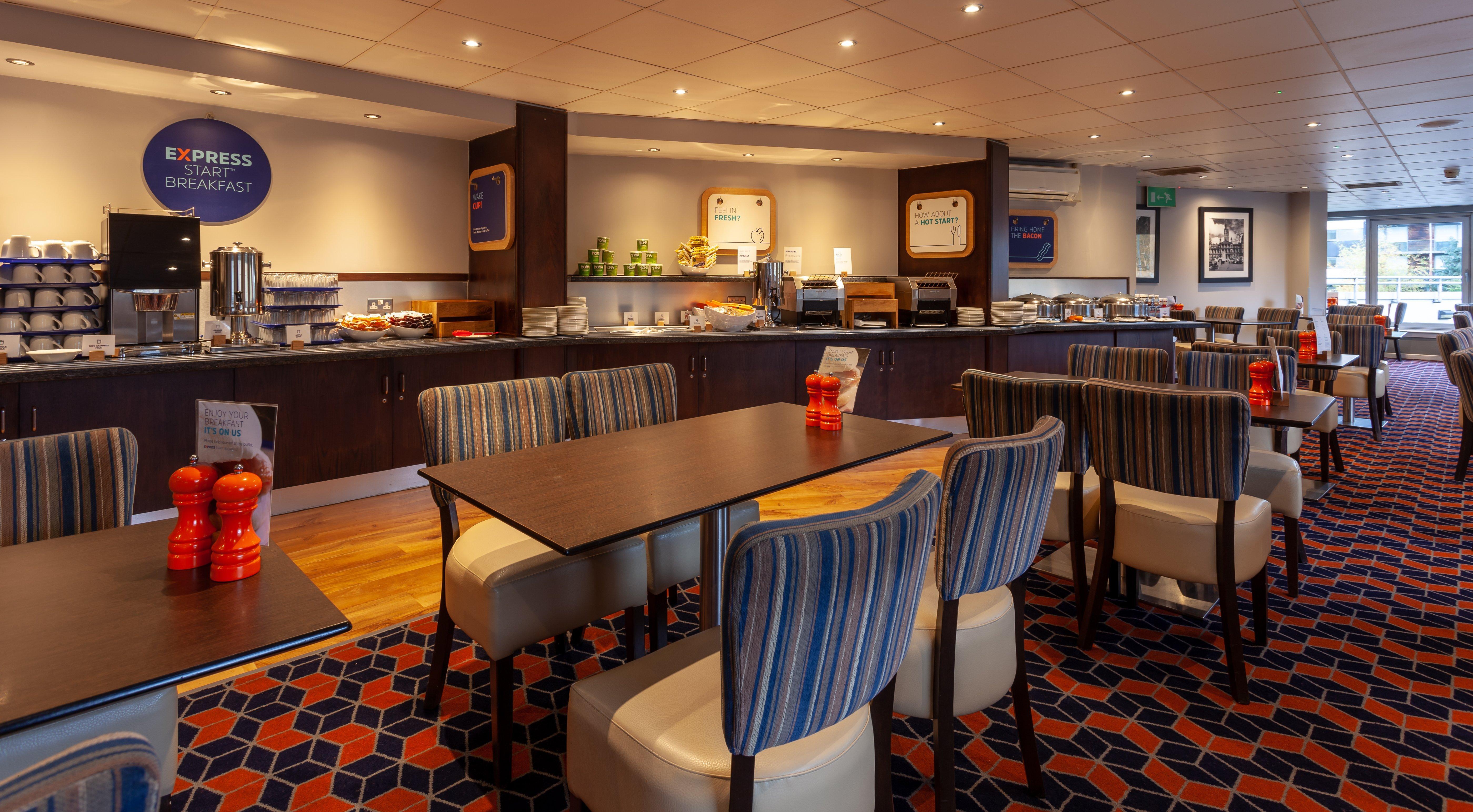 Holiday Inn Express - Glasgow - City Ctr Theatreland By Ihg Екстер'єр фото
